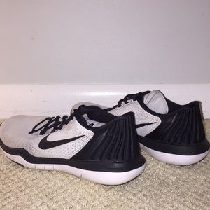 nike running shoes